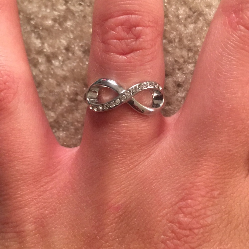 Infinite ring